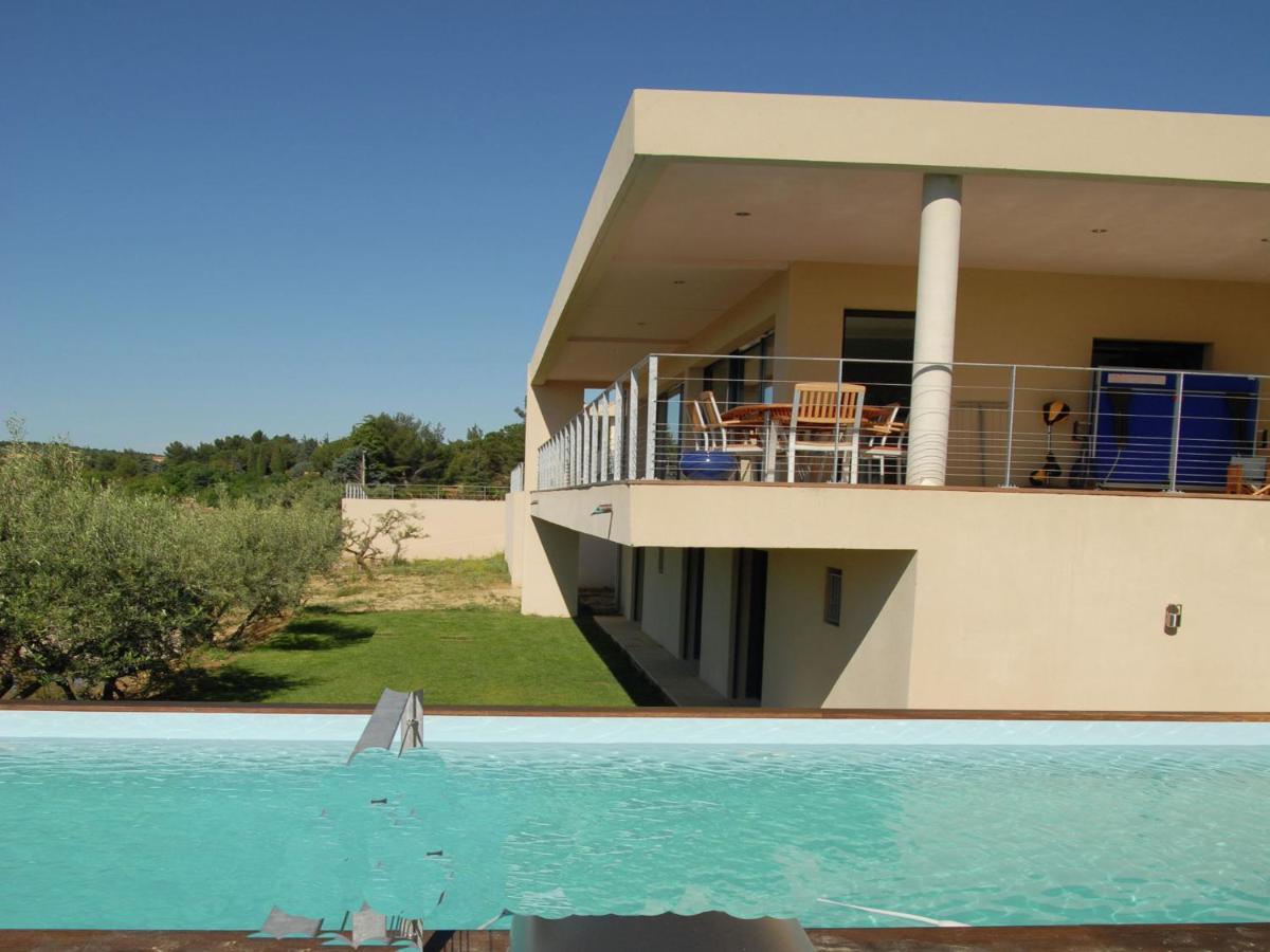 Upbeat Villa In Rochefort-Du-Gard With Private Pool Oda fotoğraf