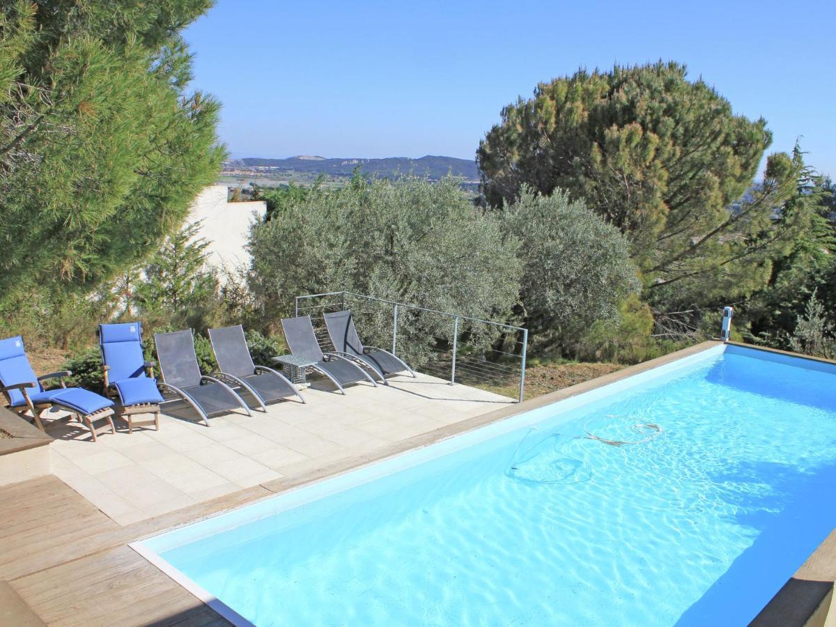 Upbeat Villa In Rochefort-Du-Gard With Private Pool Oda fotoğraf